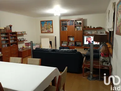 Appartement T3 à Santo António dos Olivais