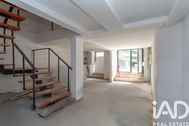 Shop/Premises commercial at Santo António