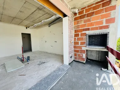 Apartamento T4 em Parceiros e Azoia