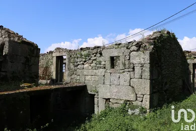 Casa de aldeia  em Mouçós e Lamares