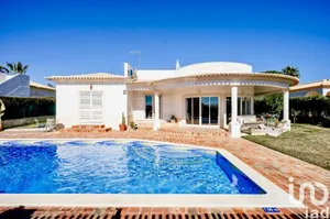 Casa/Moradia  em Albufeira e Olhos de Água