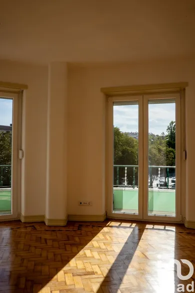 Appartement T4 à Avenidas Novas