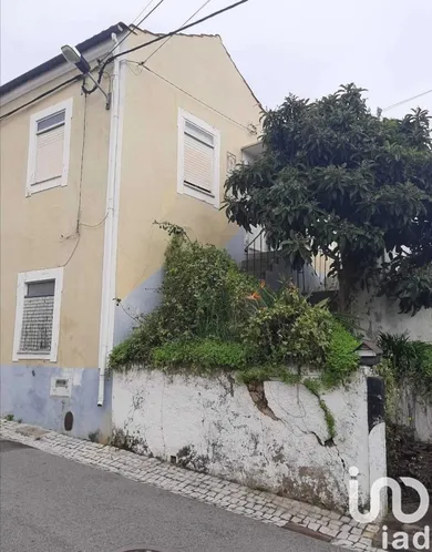 Building  in Santo António dos Olivais