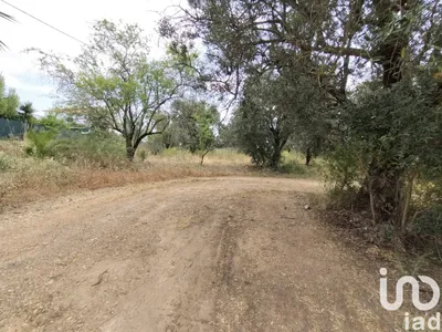 Fotografia 2 de Terreno de 997 m² em Loulé (São Clemente)