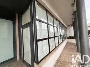Boutique/Local commercial  à Arrifana