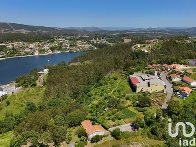 Terreno em Sandim, Olival, Lever e Crestuma