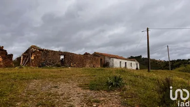 Village house at São Bartolomeu de Messines