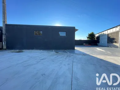 Shop/Premises commercial at Manhente