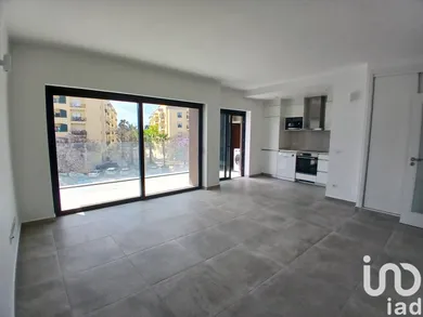 Apartment T2 in Faro (Sé e São Pedro)