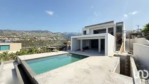 House  at São Martinho