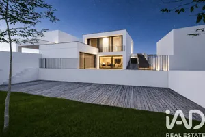 Casa/Moradia  em Freixo de Cima e de Baixo