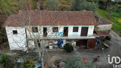 Casa/Moradia em Várzea, Aliviada e Folhada