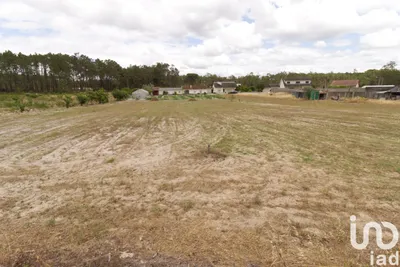 Fotografia 8 de Terreno urbano de 4000 m² em Monte Redondo e Carreira