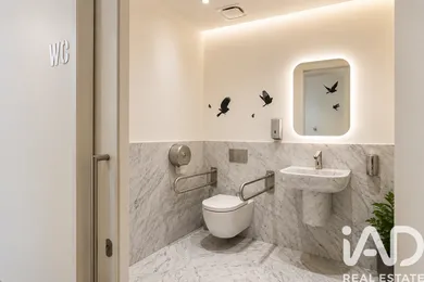 Shop/Premises commercial in Areeiro