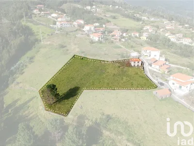 Fotografia 4 de Terreno urbano de 1790 m² em Estreito da Calheta