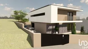 Land  at Peso da Régua e Godim