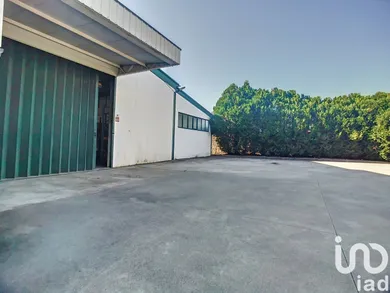 Commercial walls  in Oliveira De Azeméis, Santiago De Riba-Ul, Ul, Macinhata Da Seixa E Madail