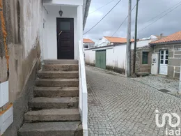 Casa de aldeia em Colmeal e Vilar Torpim