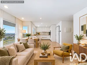 Apartamento T3 em Corroios