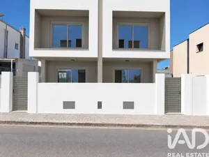 Casa em Fernão Ferro
