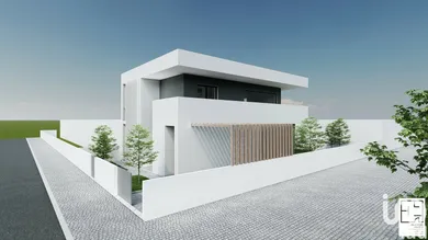Land  in Pegões