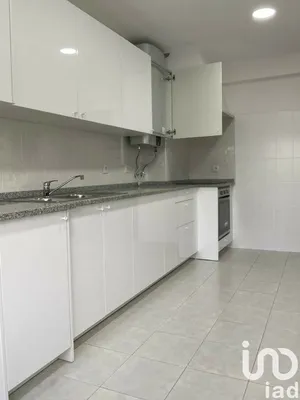 Apartamento T2 em Cacém e São Marcos