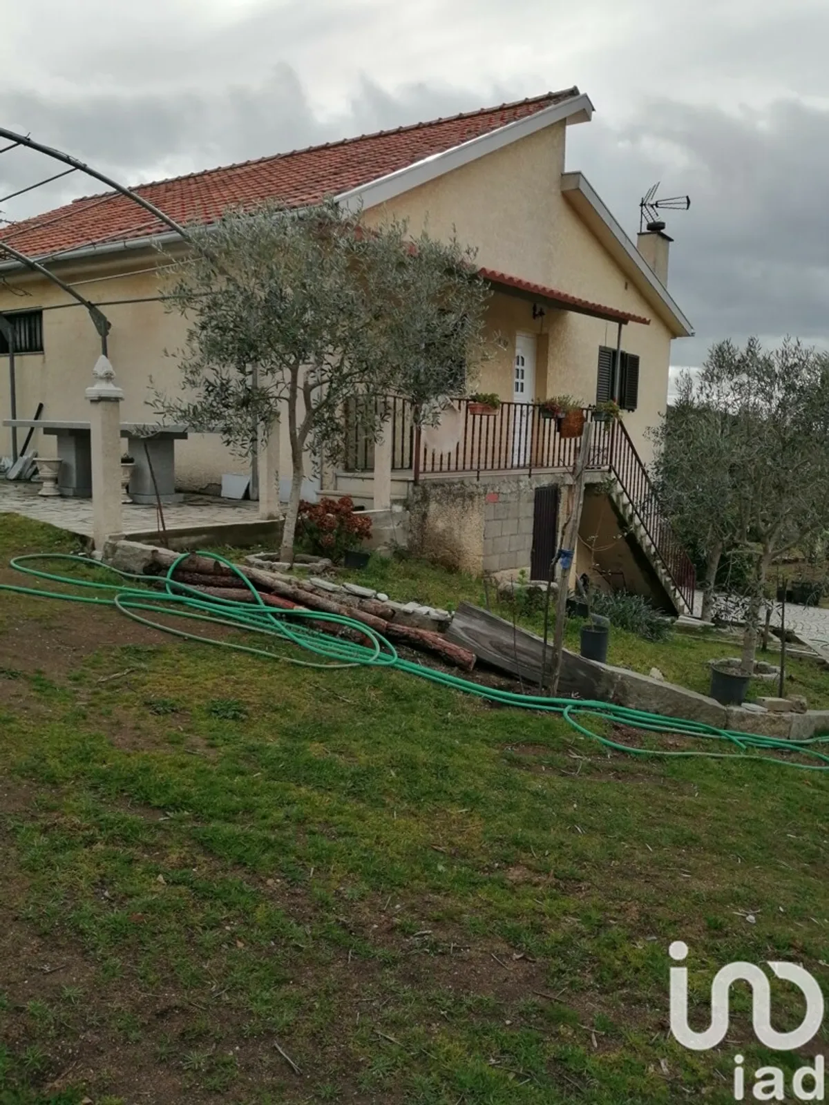 Prédio de 550 m² em Loivos e Póvoa de Agrações