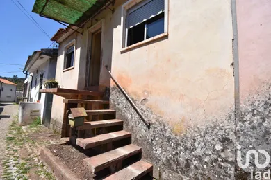 Village house  in Podentes