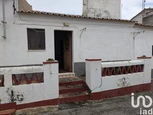 House at São Lourenço de Mamporcão e São Bento de Ana Loura