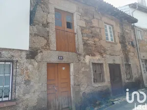 Maison  à Cortes do Meio