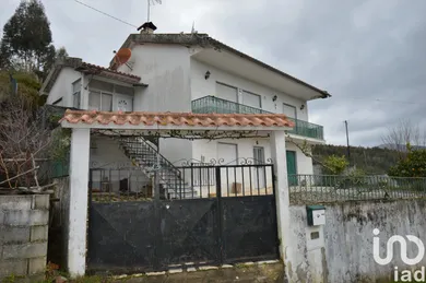 Maison traditionnelle  à Alvares