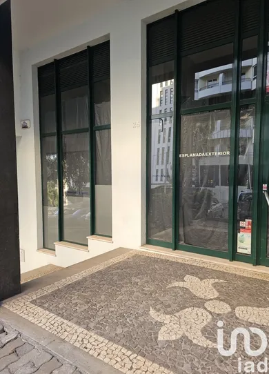 Shop/Premises commercial at São Martinho