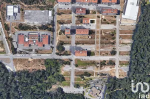 Terreno urbano em Darque