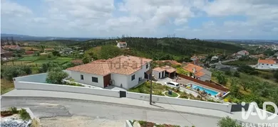 Casa/Moradia em Colmeias e Memória