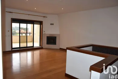 Apartamento T5+ em Santo António dos Olivais