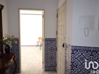 Apartamento T3 em Faro (Sé e São Pedro)