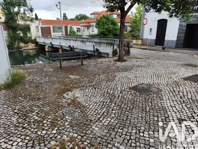 Boutique/Local commercial à Torres Novas (Santa Maria, Salvador e Santiago)