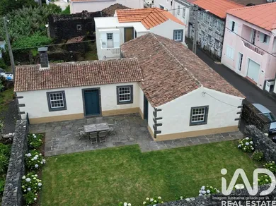 Traditional house  in Ribeiras