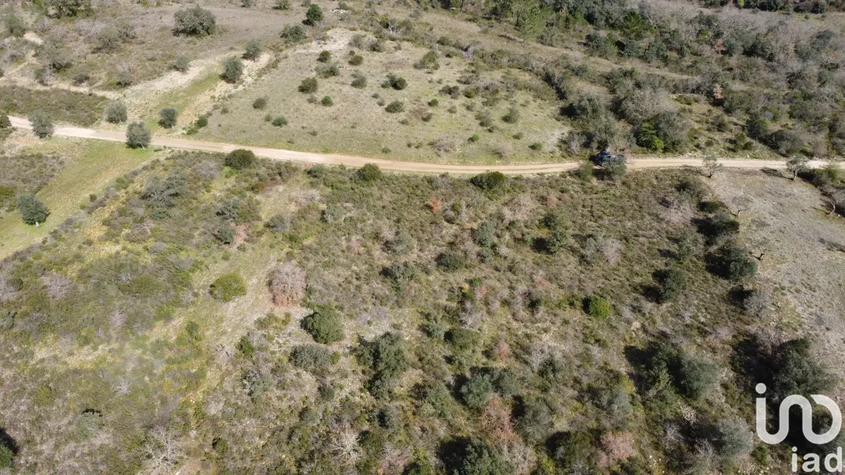 Terreno de 13 960 m² em Chãos
