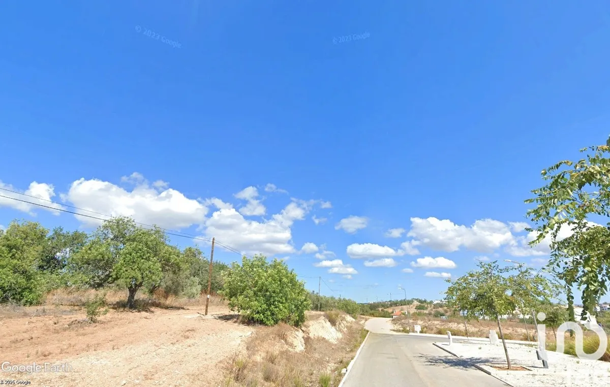 Terreno urbano de 237 120 m² em Tavira (Santa Maria e Santiago)