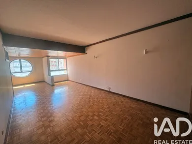 Apartamento T2 em Areeiro