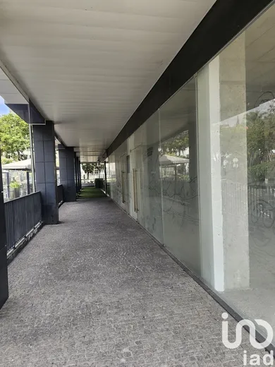 Shop/Premises commercial  in Funchal (Sé)