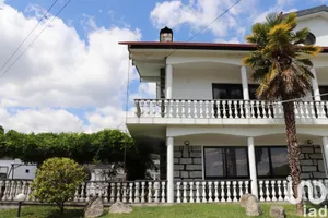 Maison à Adoufe e Vilarinho de Samardã