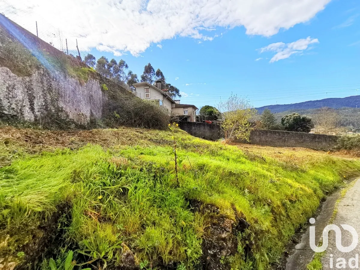 Terreno de 269 m² em Perre