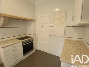 Apartamento T3 em Campo de Ourique