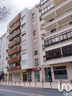 Apartamento T3 em Benfica