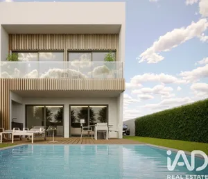 Casa/Moradia em São Domingos de Rana