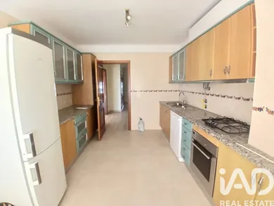 Apartamento T4 em Faro (Sé e São Pedro)