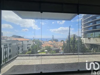 Shop/Premises commercial  in Funchal (Sé)