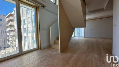 Duplex T1 em Campo de Ourique